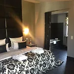 Jugendstil-hof Bed & Breakfast 5*